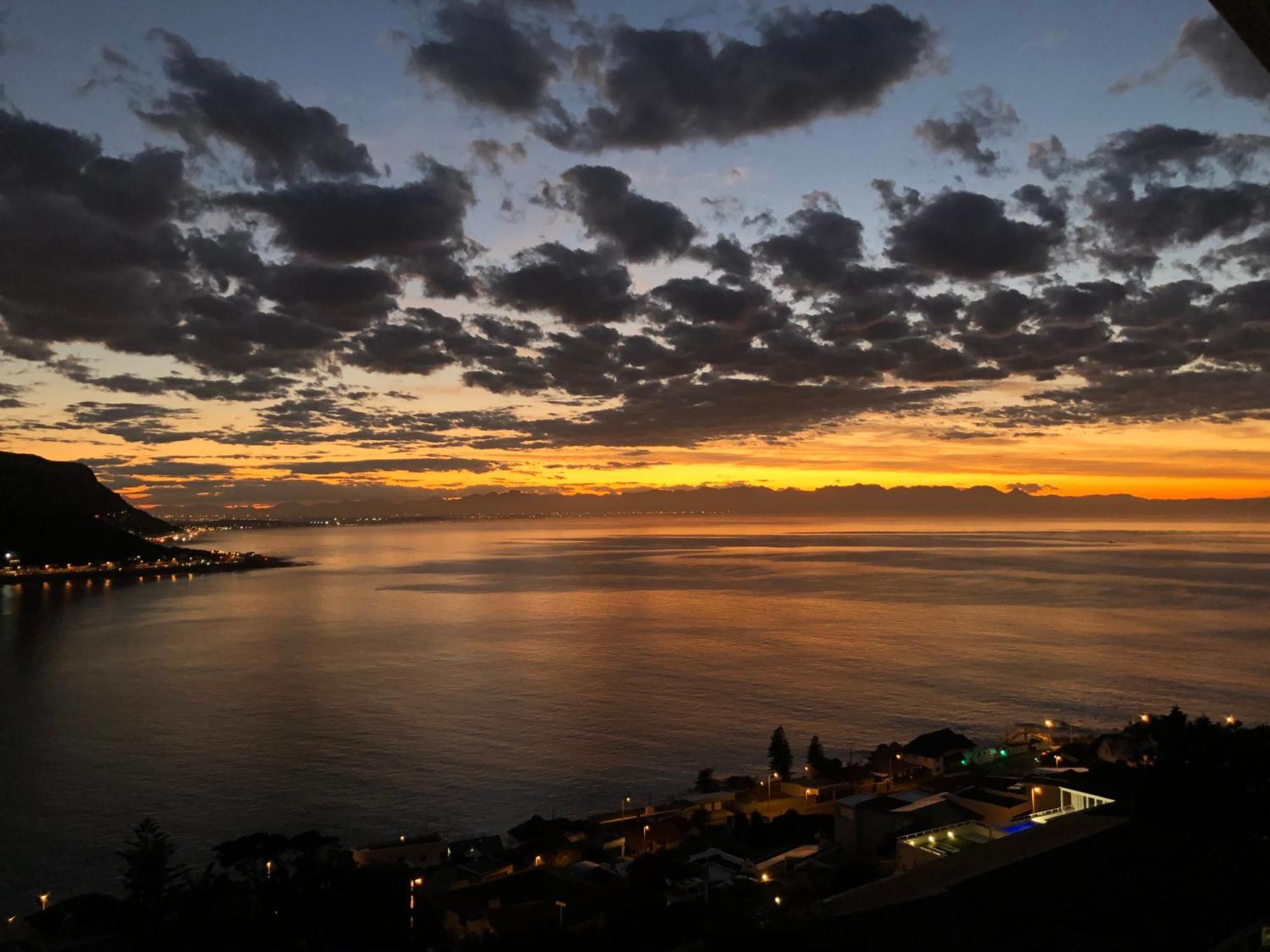 1 Mountain Rd Boutique B & B Fish Hoek Esterno foto